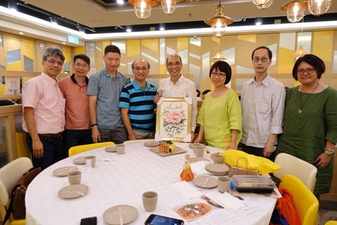 校友會委員為吳賢發教授餞行(1)